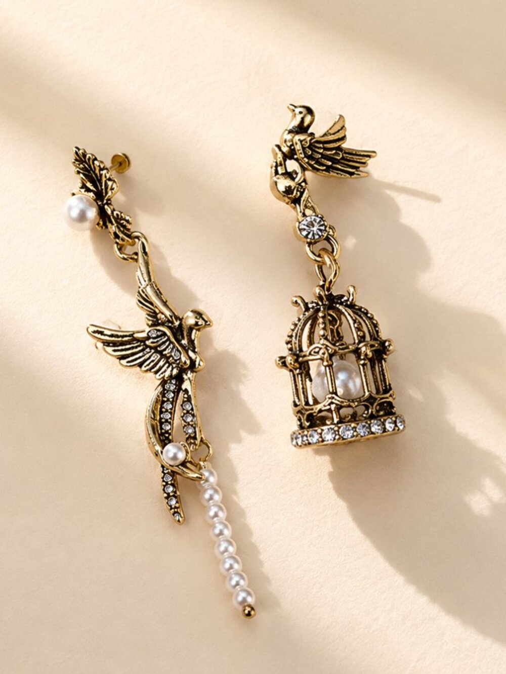 ✨ Vintage Gold Bird & Birdcage Pearl Rhinestone Asymmetrical Earrings